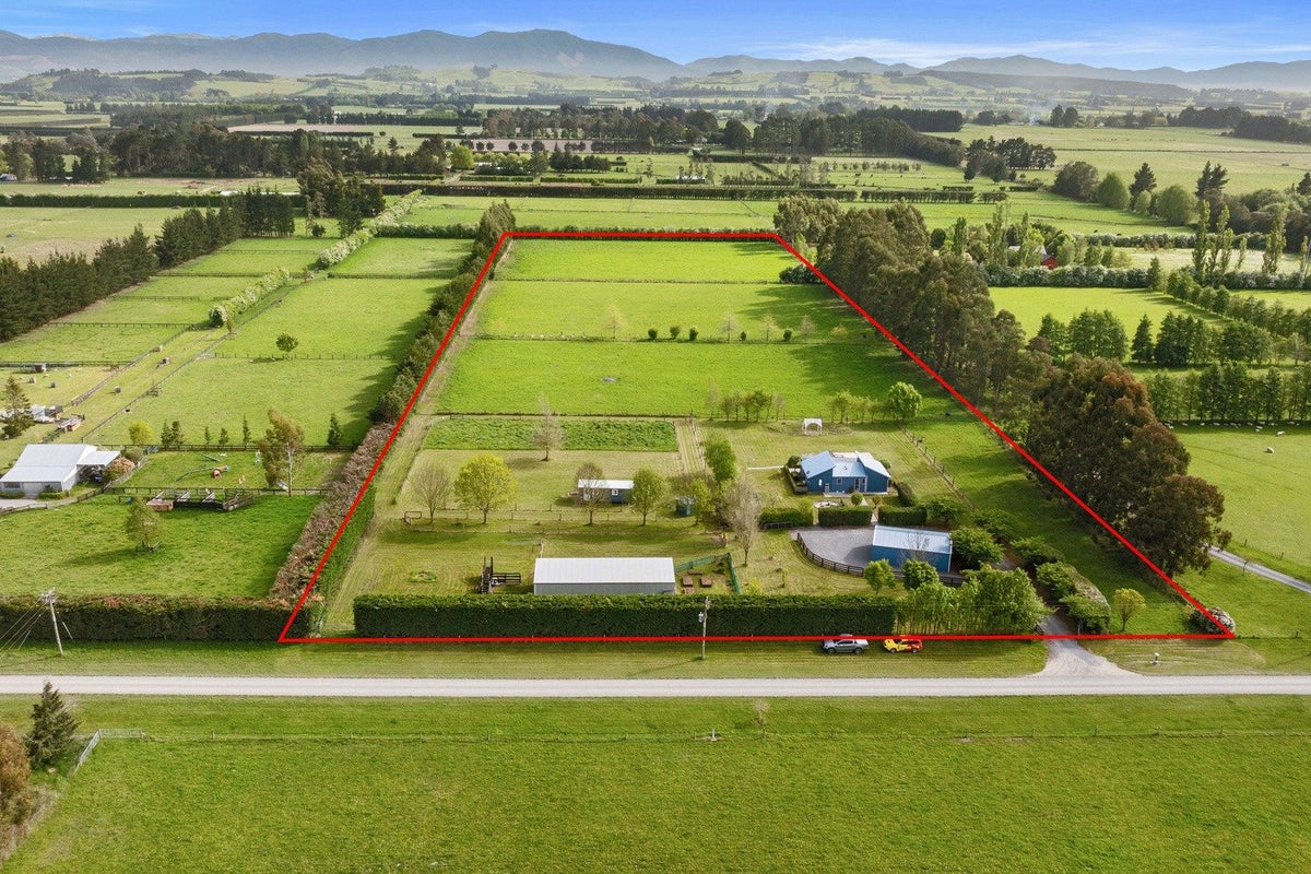 1196 Woodfields Road, Cust, Rangiora - Carousel 25