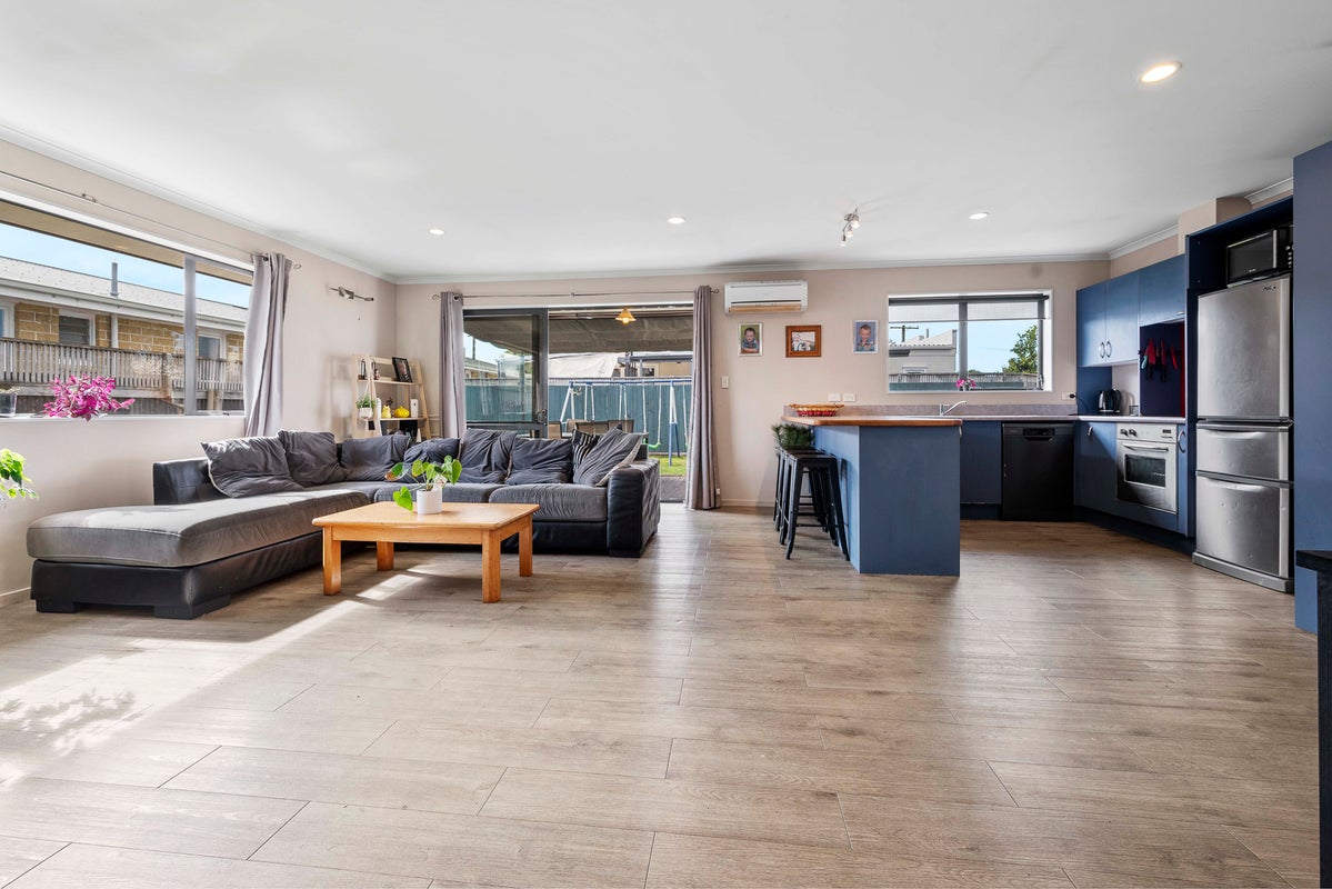 21A Warwick Street, Mayfield, Blenheim - Carousel 1