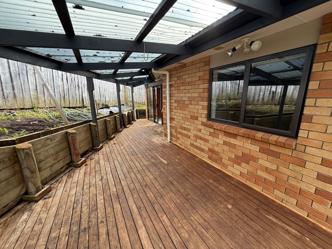 34 Ernie Pinches Street, Mount Roskill, Auckland - Carousel 13