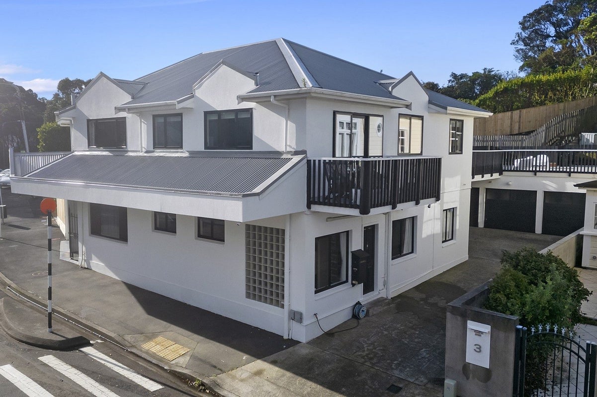 1C Arawa Road, Hataitai, Wellington - Carousel 1