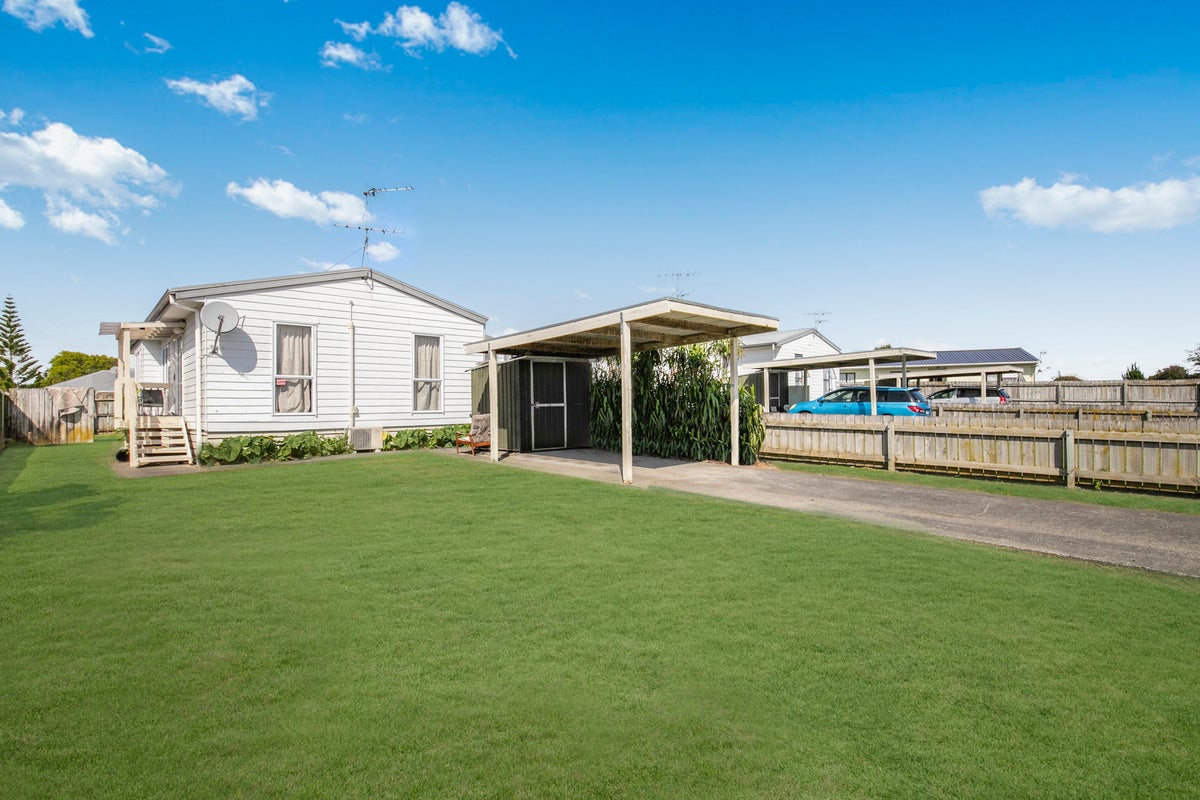 23 Oratu Place, Manurewa, Auckland - Carousel 1