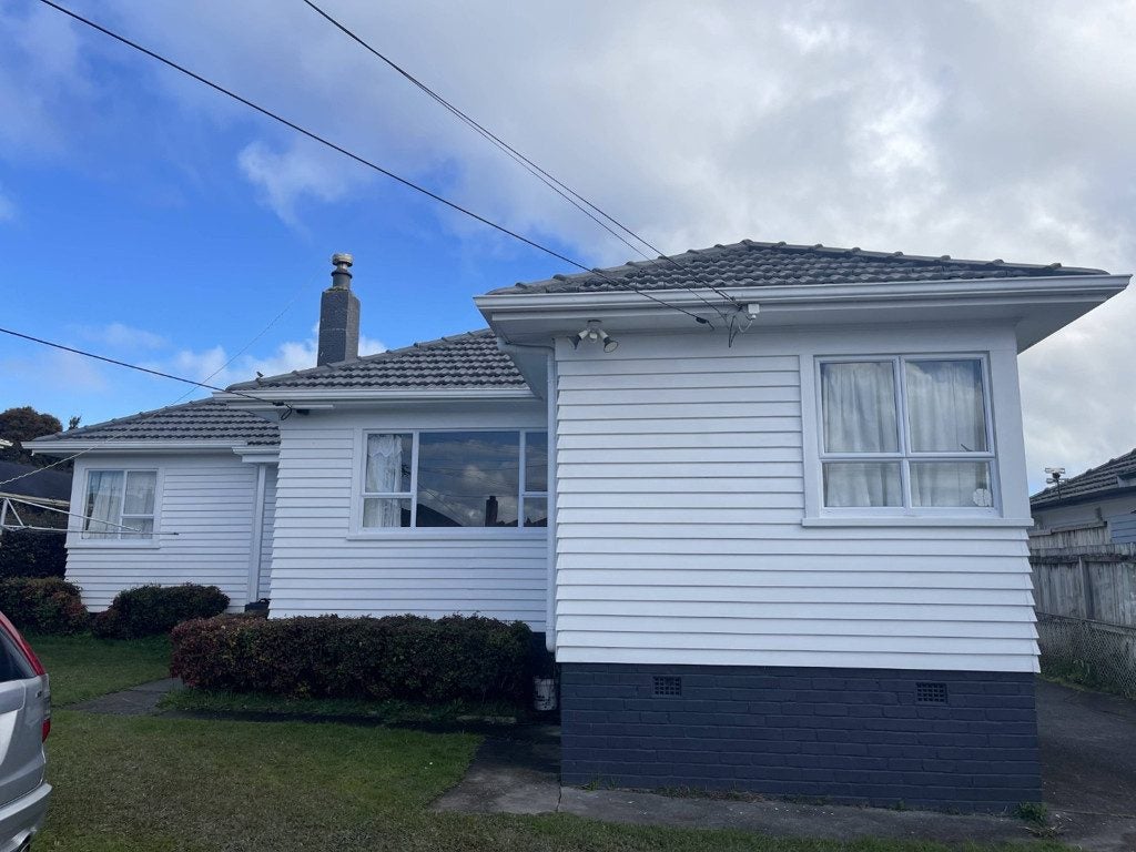 6 Netherlands Avenue, Kelston, Auckland - Carousel 2