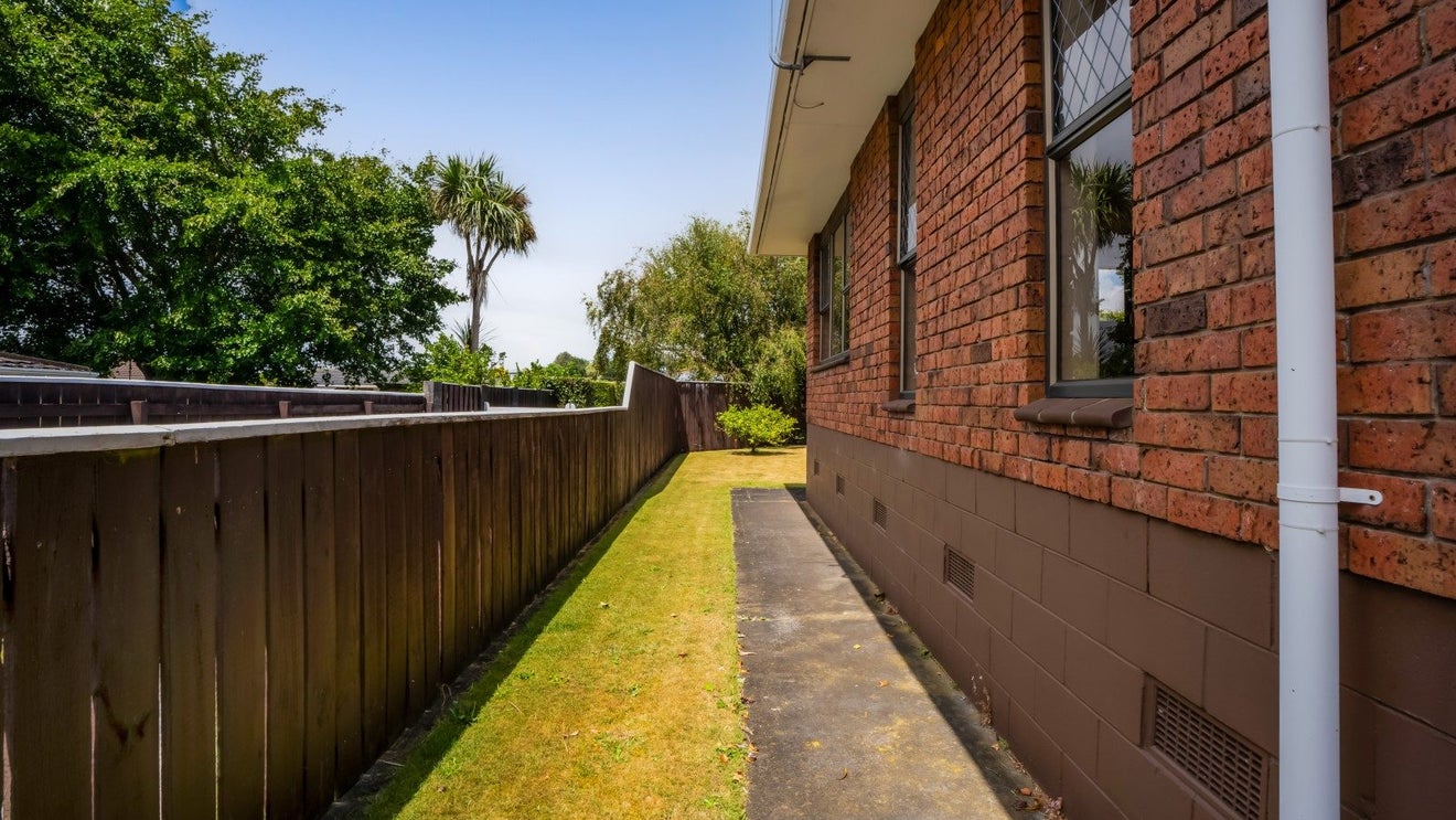 14 Poplar Grove, Whalers Gate, New Plymouth - Carousel 16
