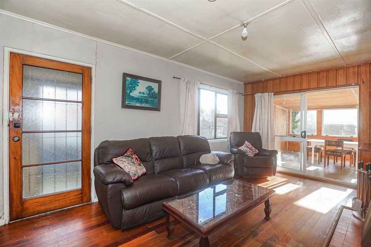 56 Semple Street, Huntly, Huntly - Carousel 2