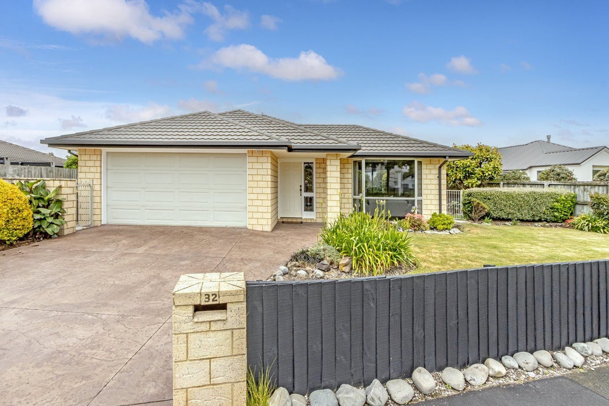 32 Travis Country Drive, Burwood, Christchurch - Carousel 1