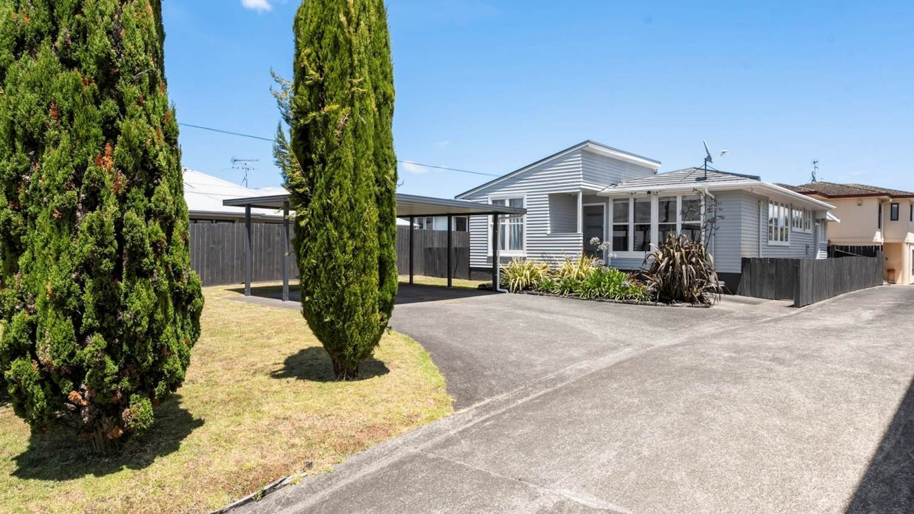 45A Ruawai Road, Mount Wellington, Auckland - Carousel 1