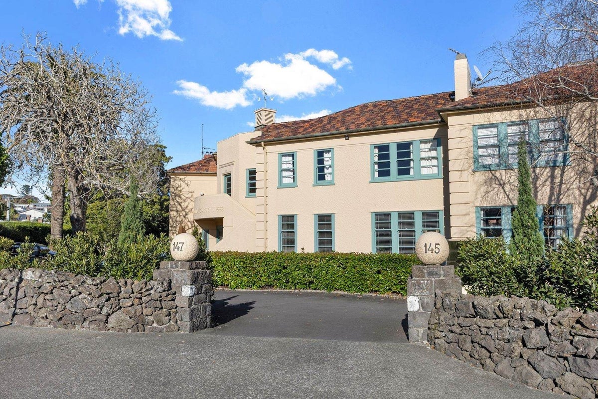 10/145 Mount Eden Road, Mount Eden, Auckland - Carousel 1