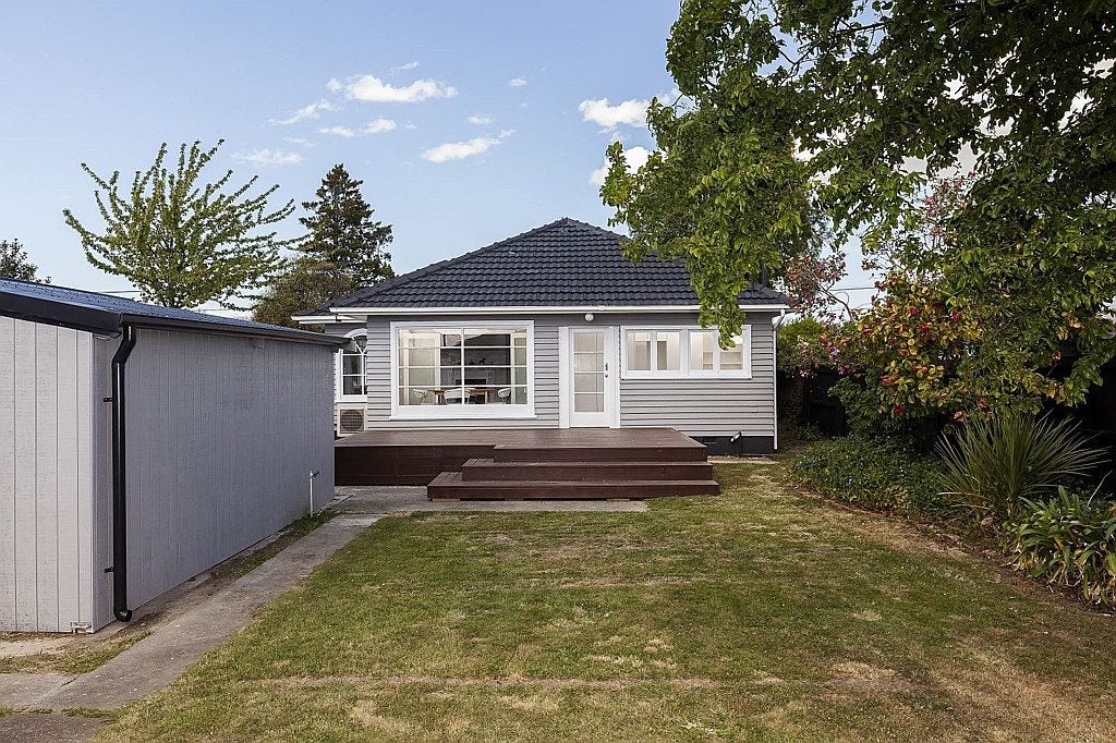 227 Knowles Street, St Albans, Christchurch - Carousel 1