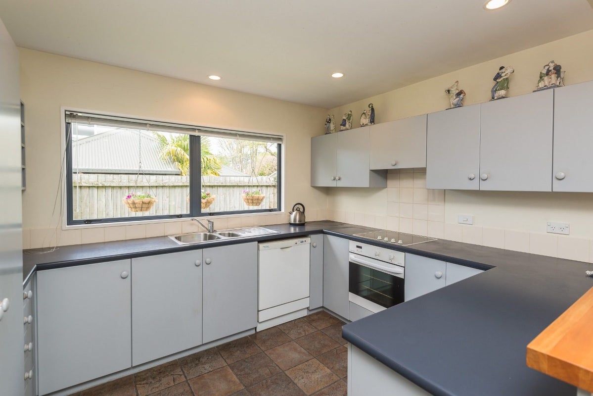 32A Colombo Street, Cashmere, Christchurch - Carousel 2