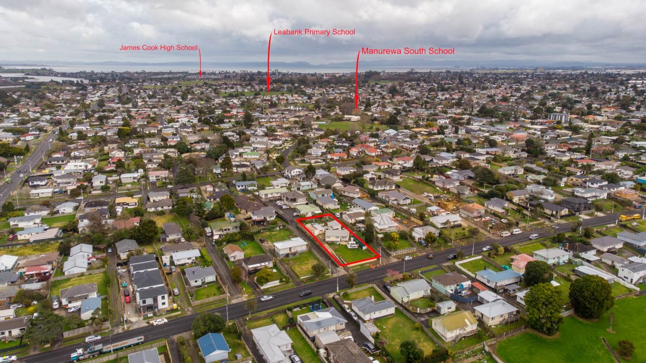 22 Christmas Road, Manurewa, Auckland - Carousel 1