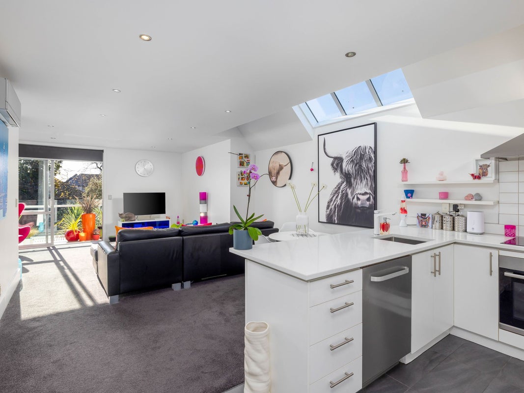 496B Manchester Street, St Albans, Christchurch - Carousel 1