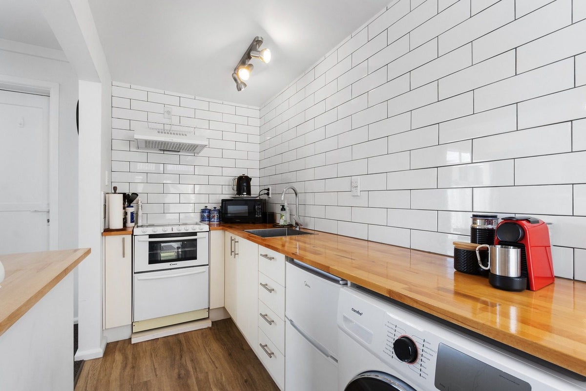 2/345 Armagh Street, Linwood, Christchurch - Carousel 2
