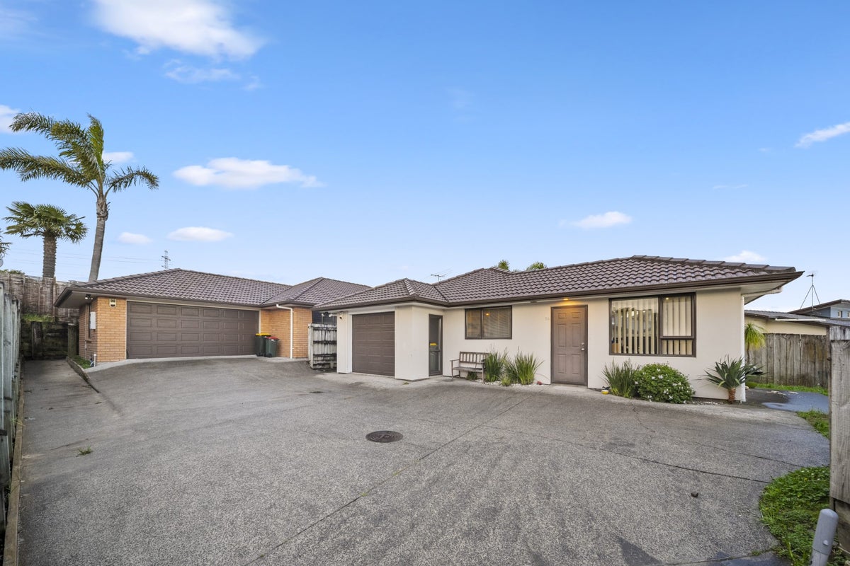 5 Dapple Place, Flat Bush, Manukau City, Auckland - Carousel 1