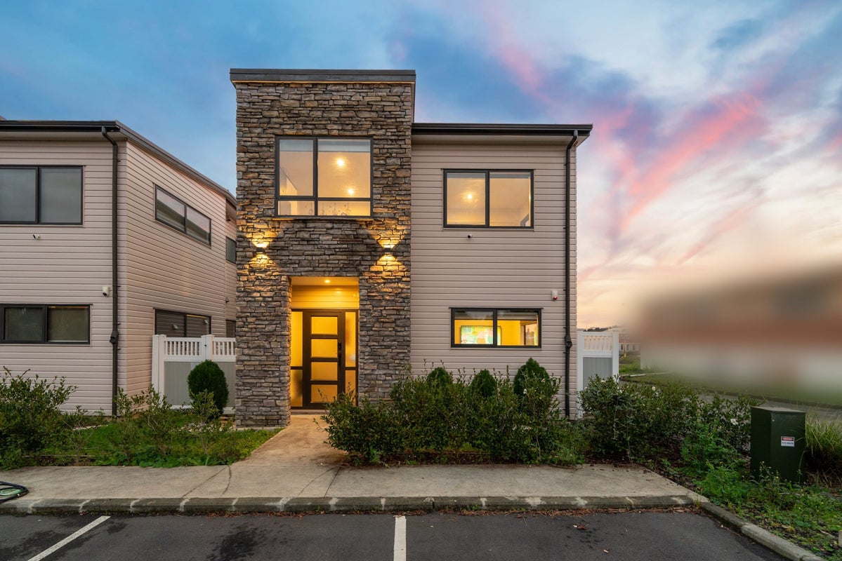 5/7 Wastney Road, Alfriston, Auckland - Carousel 1