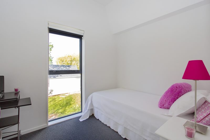 2/27 Cornwall Street, St Albans, Christchurch - Carousel 14