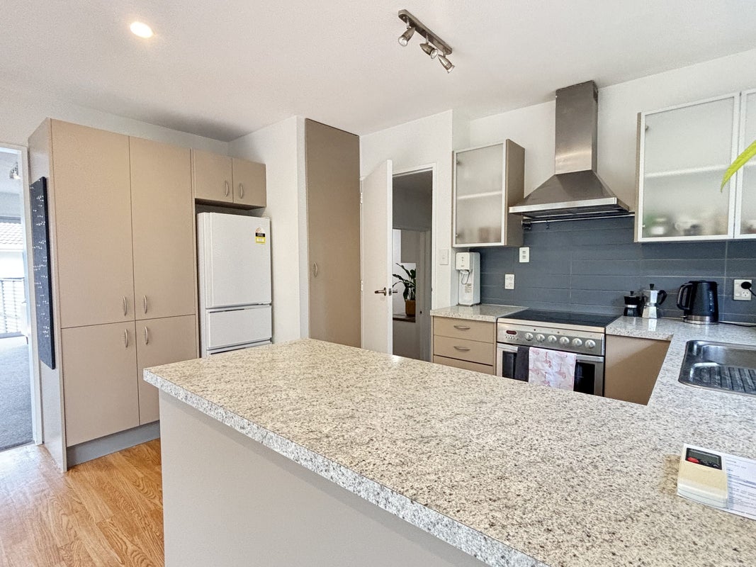 11A Aratoro Place, Mount Pleasant, Christchurch City, Canterbury - Carousel 2