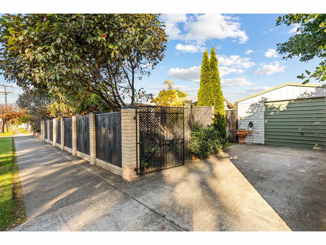 98 Budge Street, Riversdale, Blenheim - Carousel 1