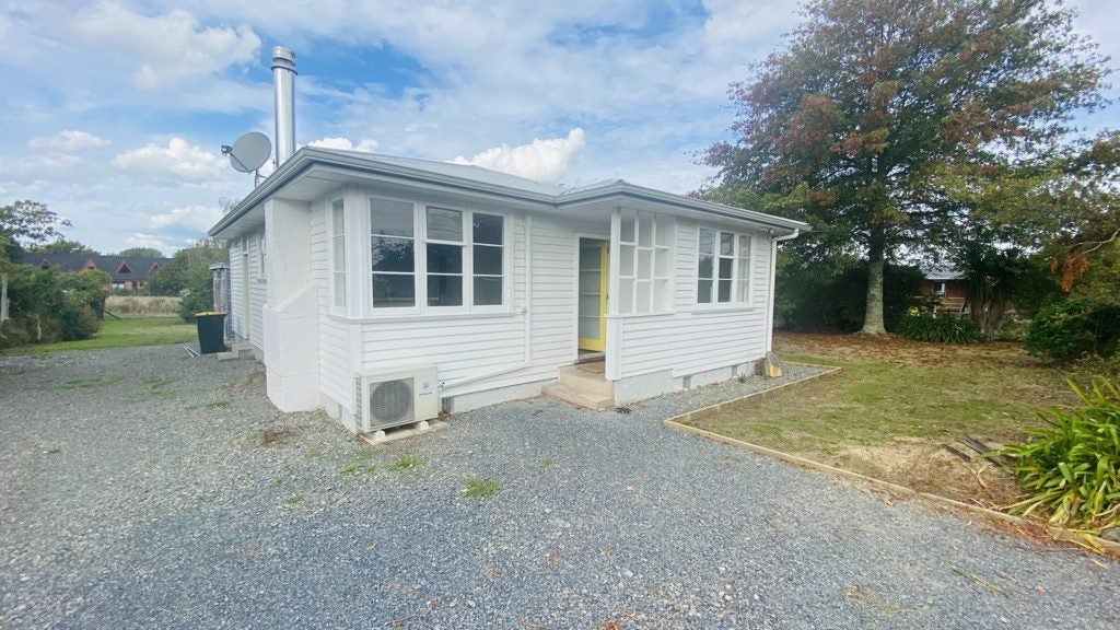 24 Gordon Street, Lansdowne, Masterton - Carousel 1