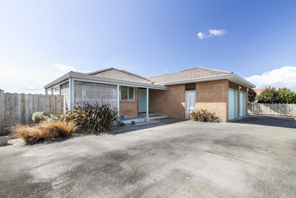6 Elderberry Road, Burswood, Auckland - Carousel 2