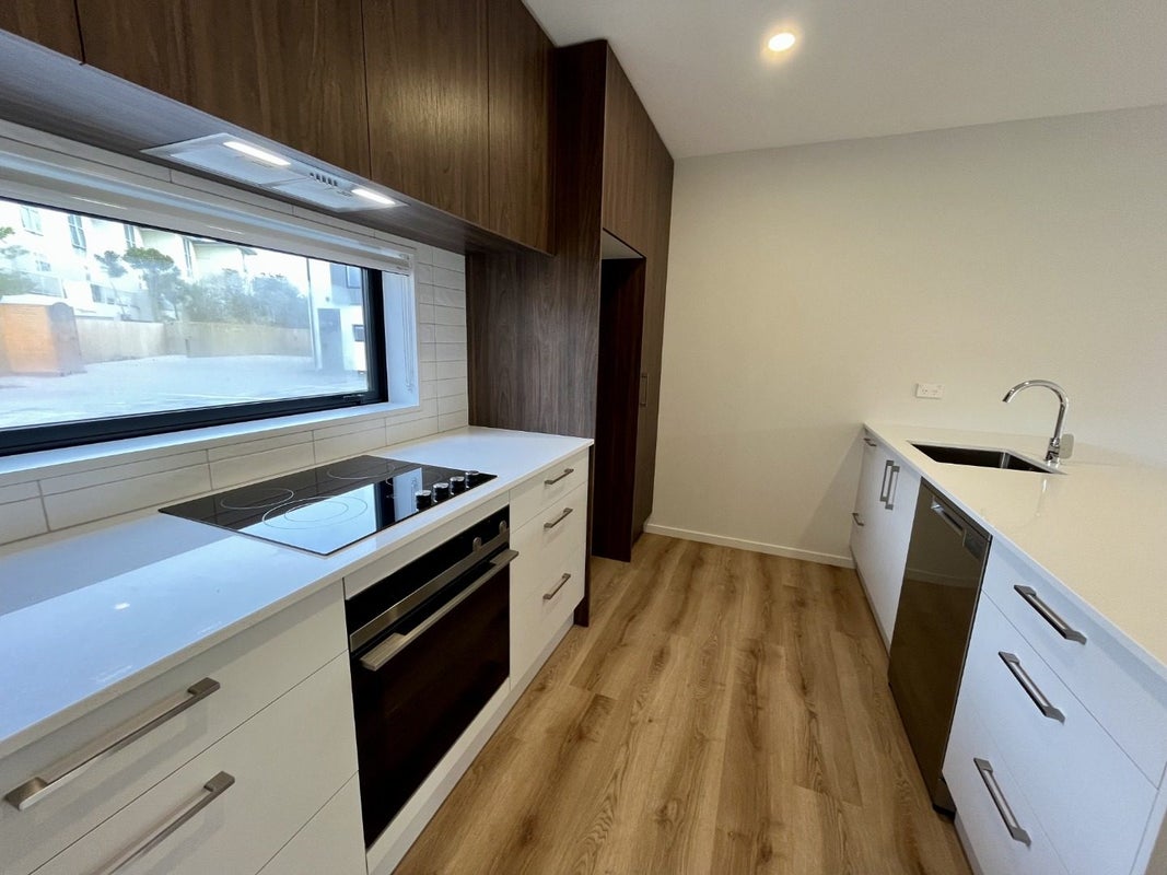 3/11 Trist Place, Edgeware, Christchurch - Carousel 2