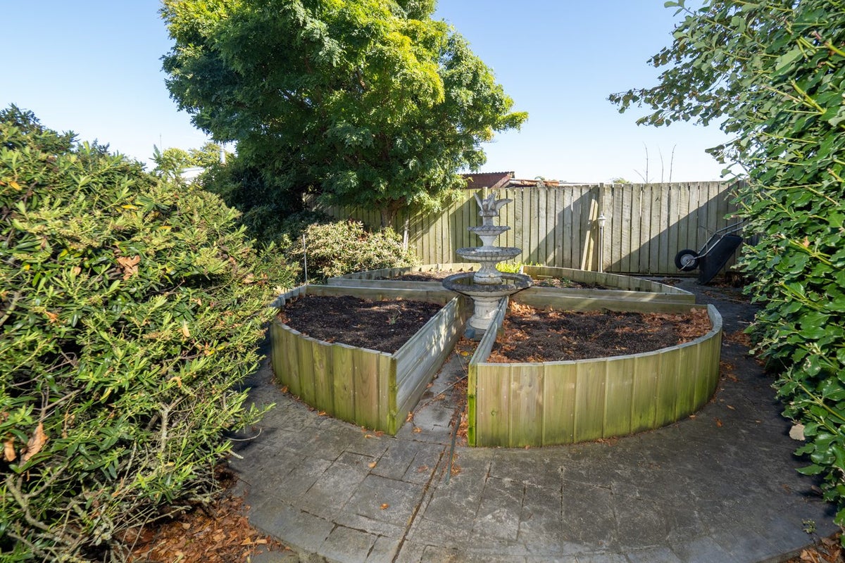 40 Thomas Street, Allenton, Ashburton - Carousel 15