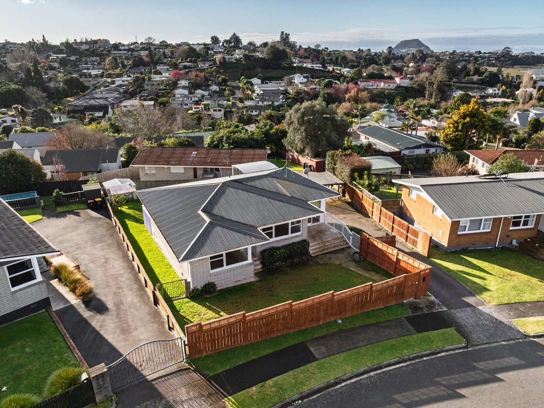 17 Grosmont Terrace, Brookfield, Tauranga - Carousel 2