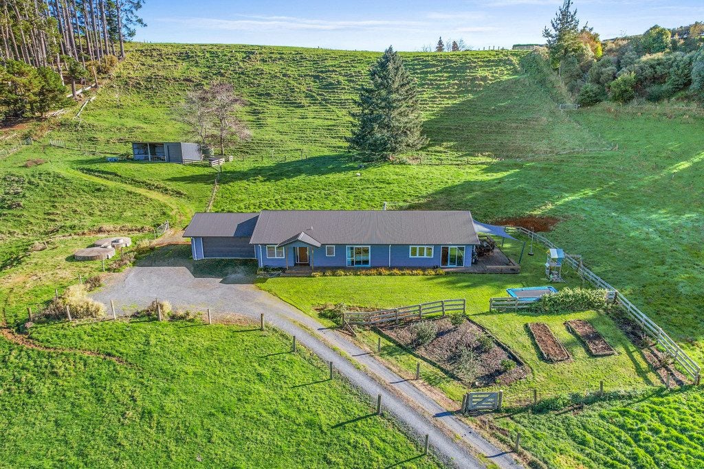 37G Mangauika Road, Pirongia, Te Awamutu - Carousel 1