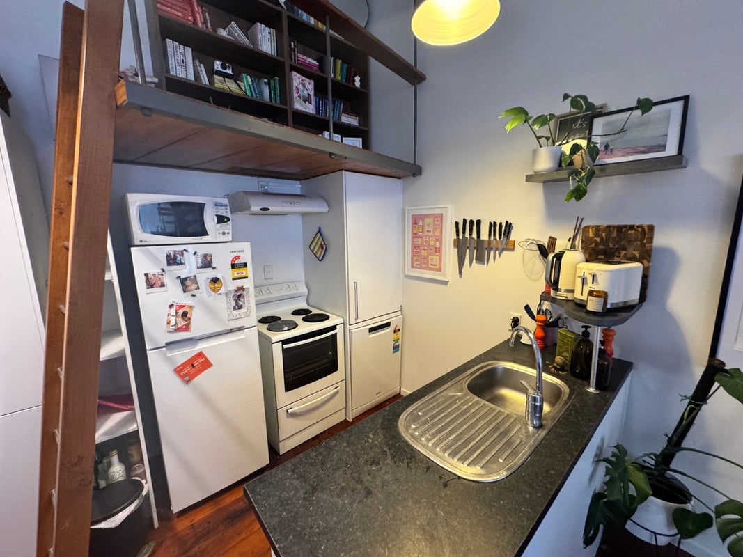 13/14 Alpha Street, Te Aro, Wellington - Carousel 2