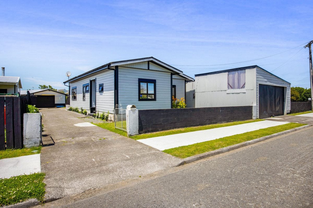 48 Camberwell Road, Hawera - Carousel 21