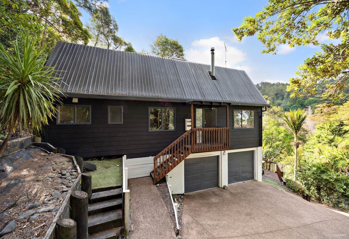 30 Wood Bay Road, Titirangi, Auckland - Carousel 17