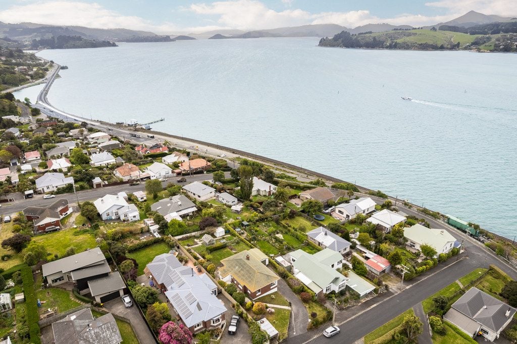 6 Huia Street, Saint Leonards, Dunedin - Carousel 27