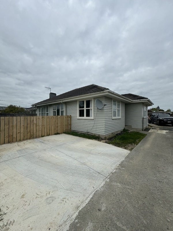 5 Dalesford Street, Silverdale, Hamilton - Carousel 1
