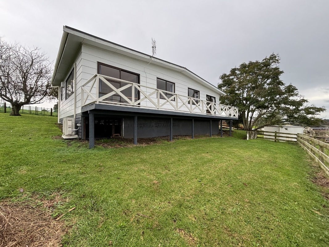 24B Eggleton Road, Patumahoe, Pukekohe - Carousel 1