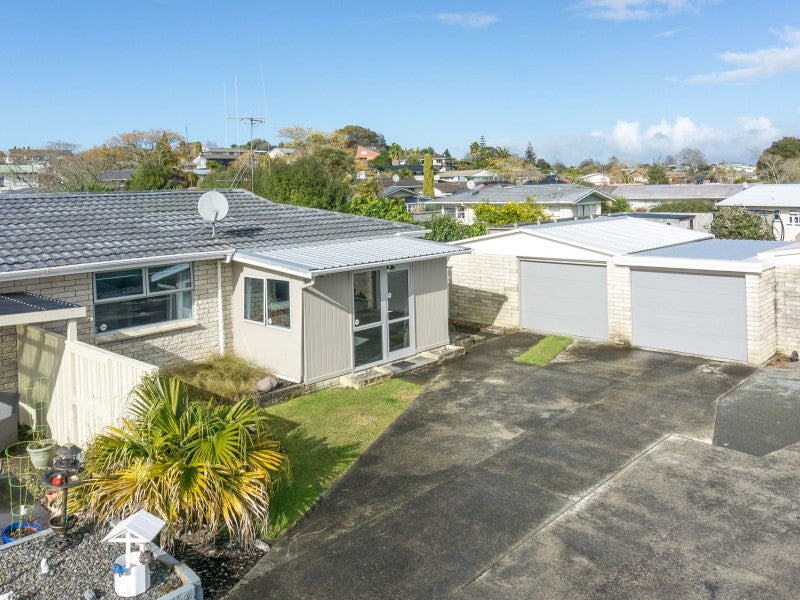 143B Totara Drive, Pukete, Hamilton - Carousel 2