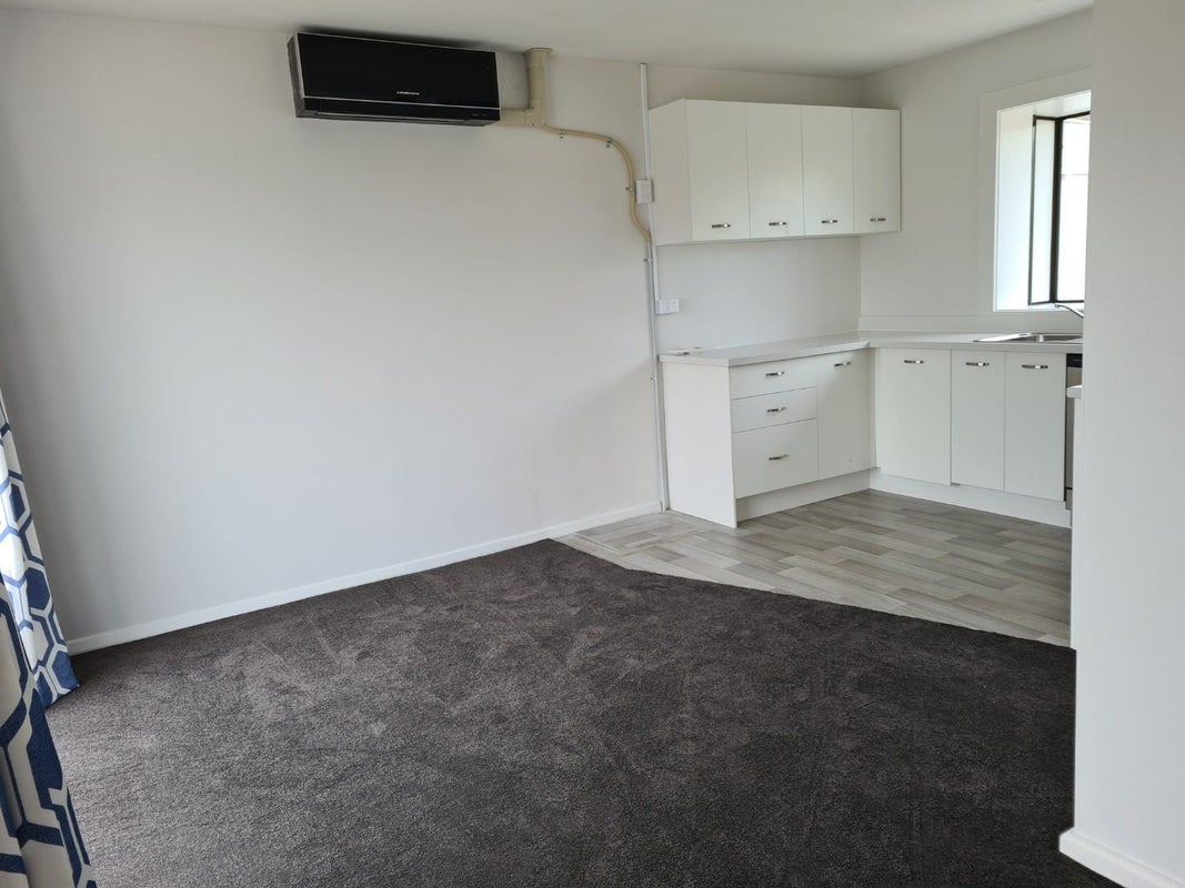 2/100 Oram Avenue, New Brighton, Christchurch - Carousel 2