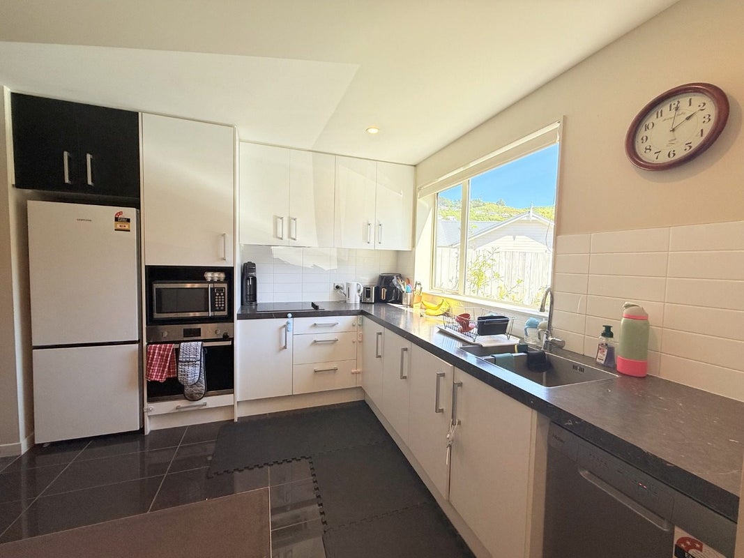 6/8 THATCHER CRES, CROFTON DOWNS, WELLINGTON - Carousel 2