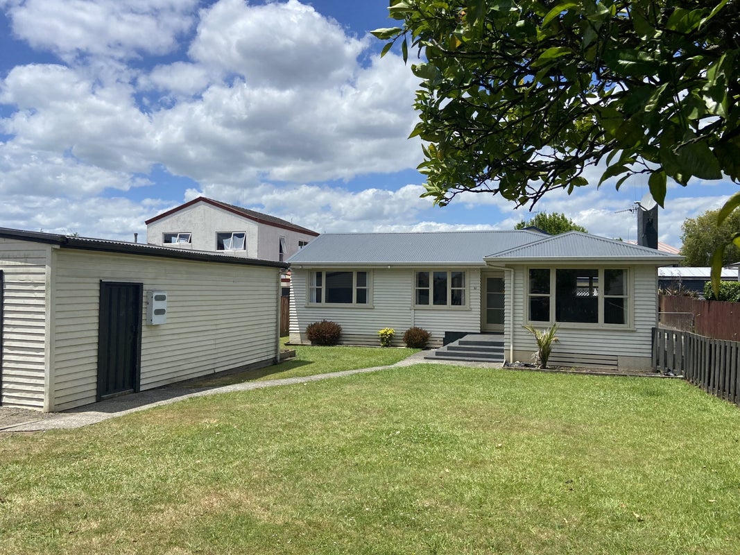 51 Tuhikaramea Road, Dinsdale, Hamilton - Carousel 1