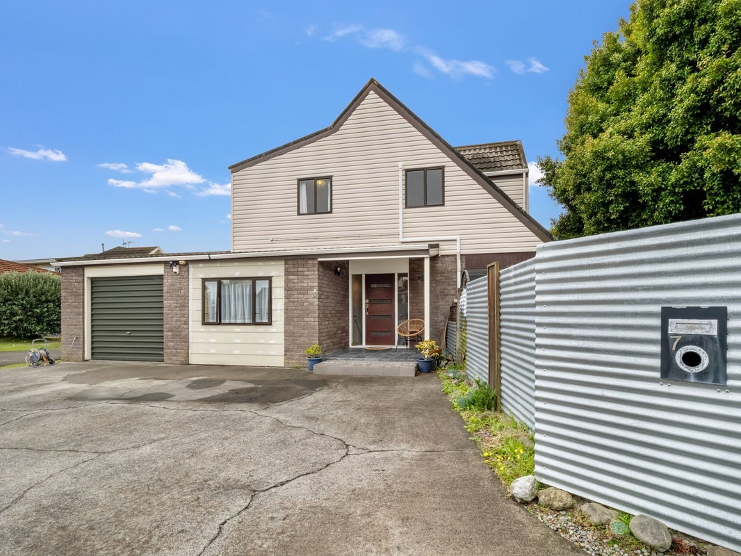 7 Hill Court, Awapuni, Palmerston North - Carousel 1