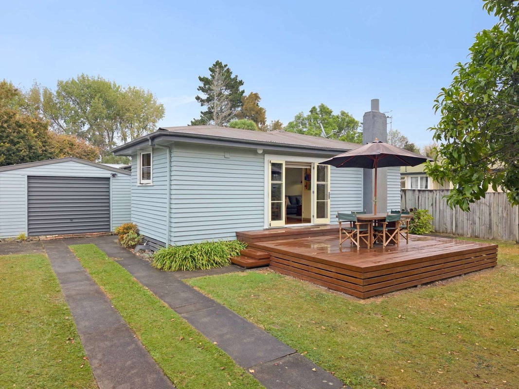 145 Rimu Street, Maeroa, Hamilton - Carousel 1