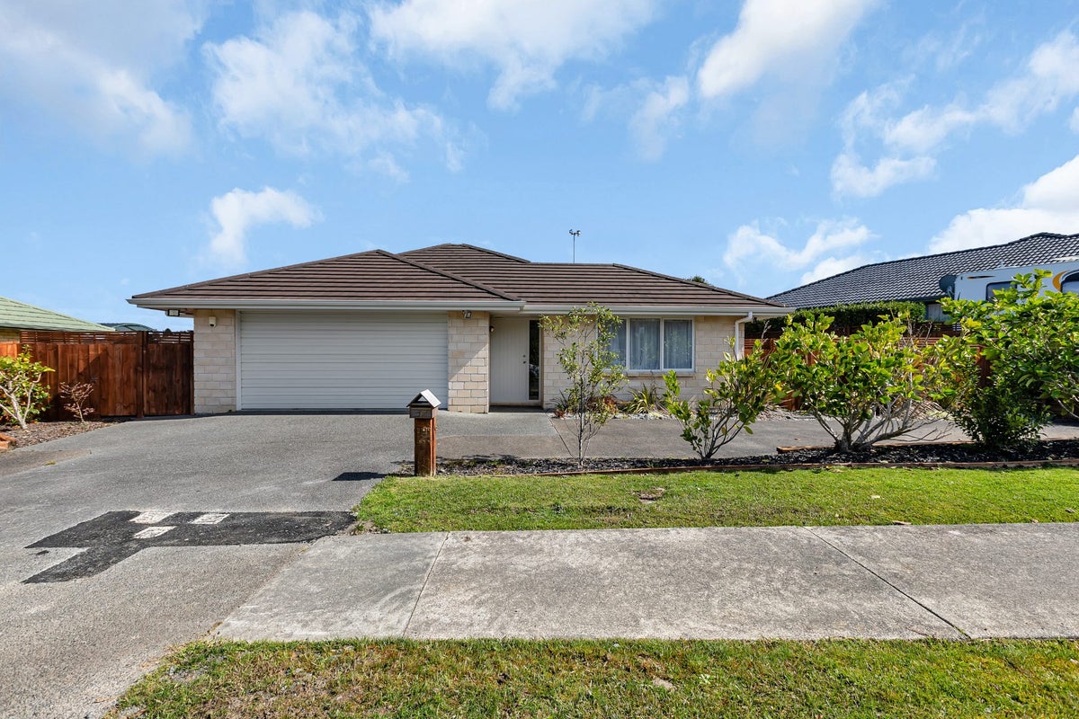 32 North Crest Drive, Onerahi, Whangarei - Carousel 1