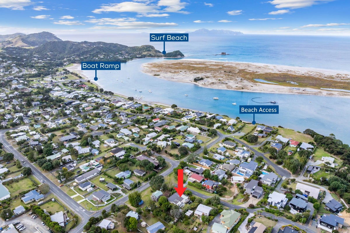4 Albert Street, Mangawhai Heads, Kaipara, Northland - Carousel 1