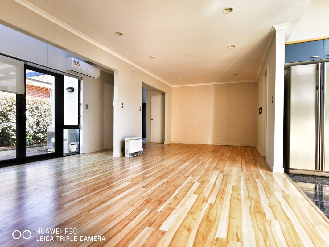 1/24 Tawera Road, Greenlane, Auckland - Carousel 2