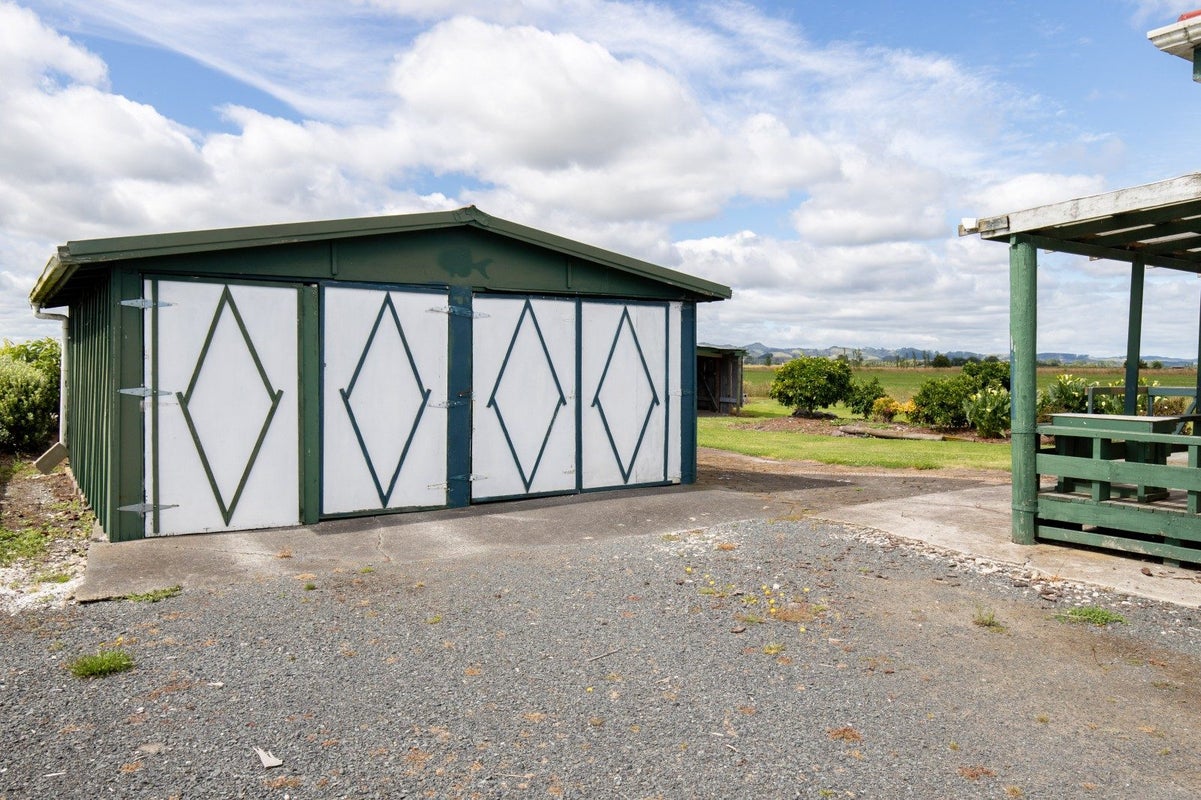 754 State Highway 25, Waitakaruru, Thames - Carousel 20