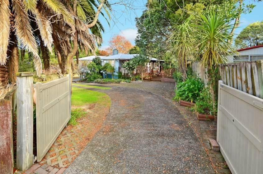 18 Liddell Street, Hillcrest, Auckland - Carousel 2