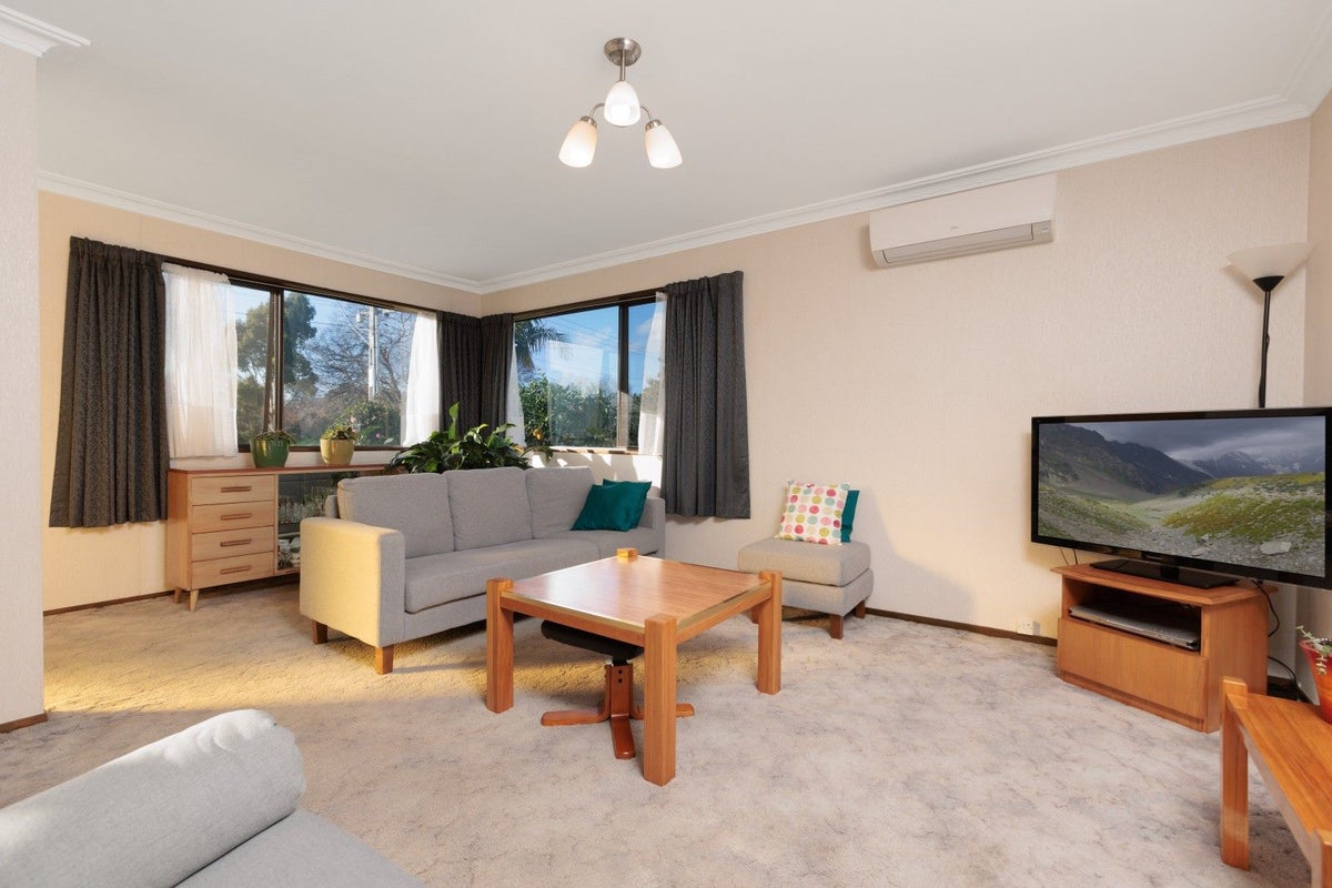 80 Vale Street, Otumoetai, Tauranga - Carousel 2