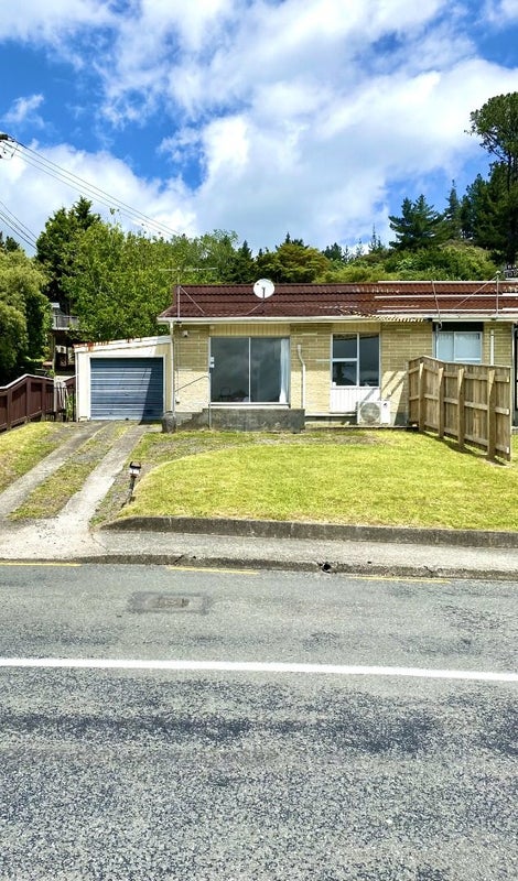 1/18 Hillside Drive, Maoribank, Upper Hutt - Carousel 1