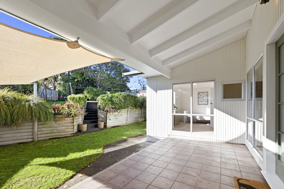 18A Anne Street, Ferndale, New Plymouth - Carousel 2