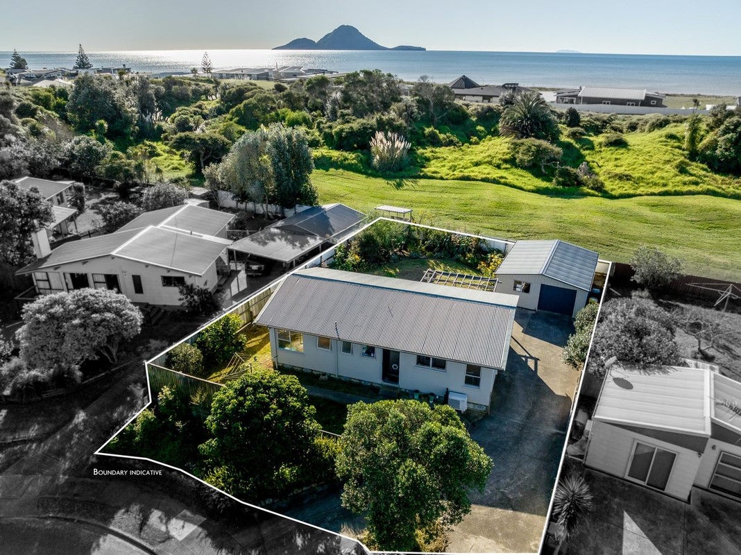 16 Alpha Avenue, Coastlands, Whakatane - Carousel 1