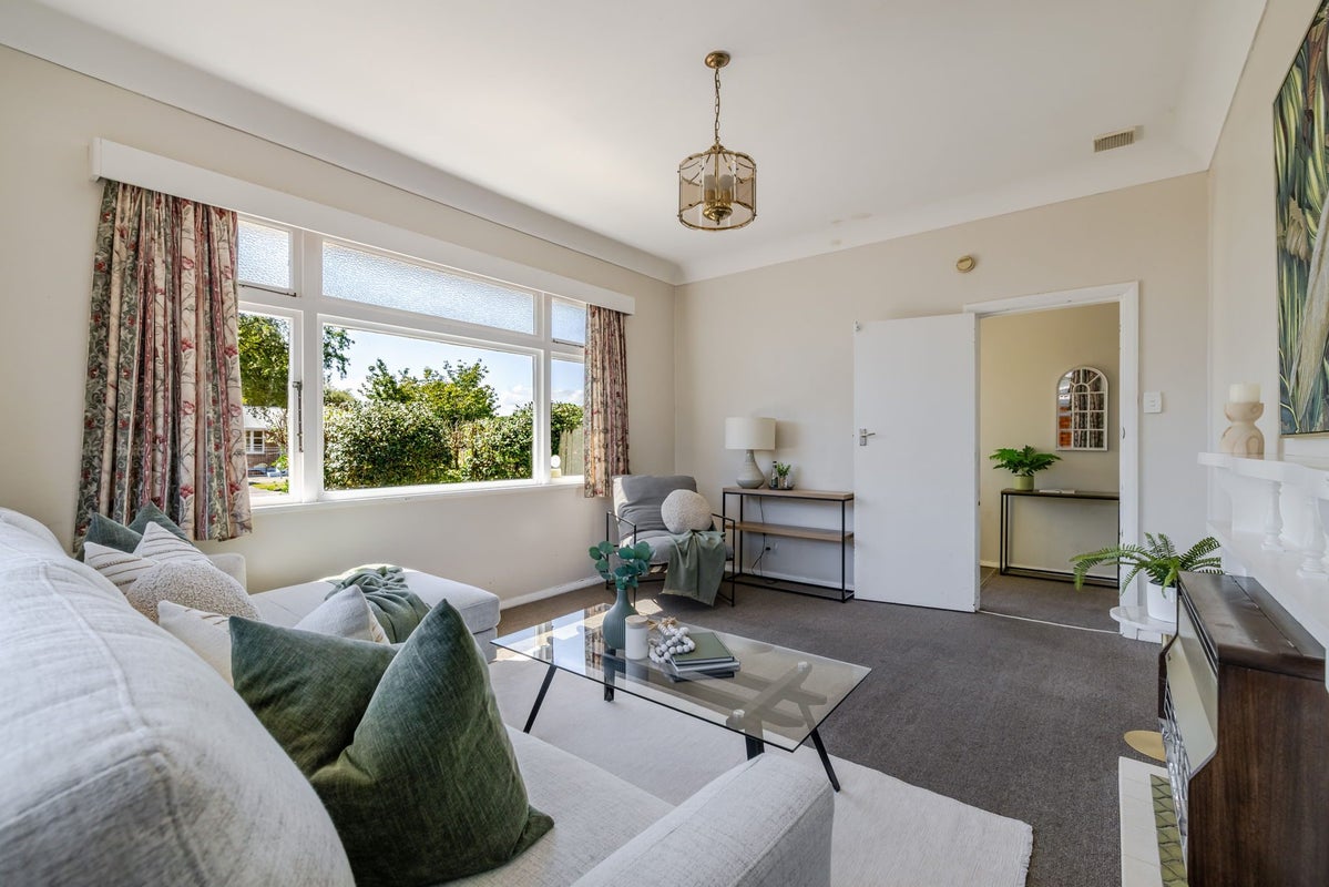32 Franklin Avenue, Hokowhitu, Palmerston North - Carousel 2