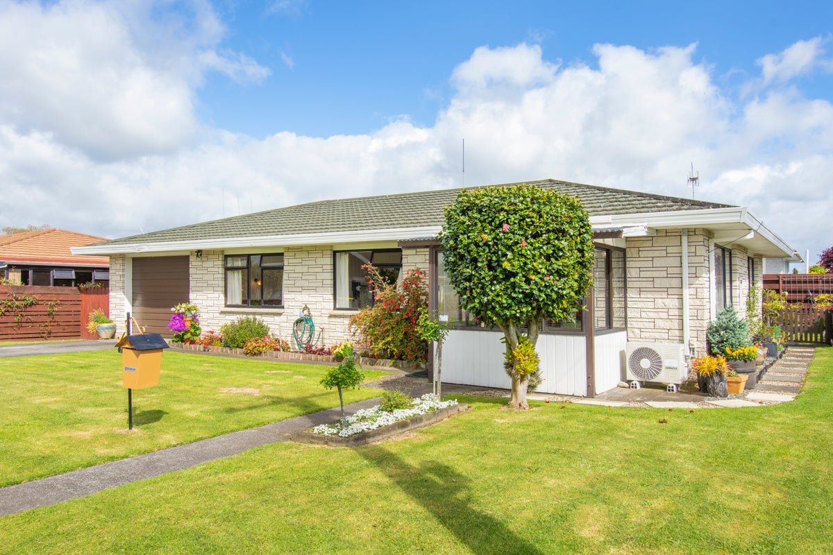 27 Hillstone Avenue, Gate Pa, Tauranga - Carousel 17